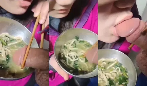 Phim  Sex Độc lạ em ăn mì còn lấy chim anh chấm vào nước để mút