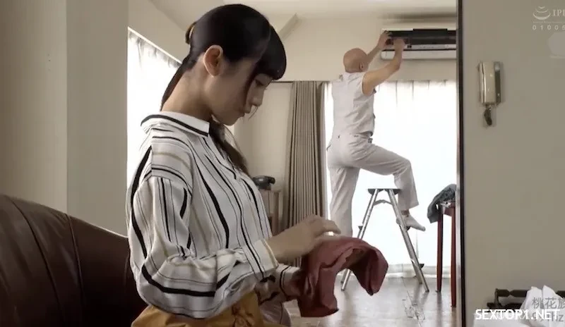 Phim  Sex Thiếu thốn, vợ yêu lén lút với tên thợ sửa điều hòa