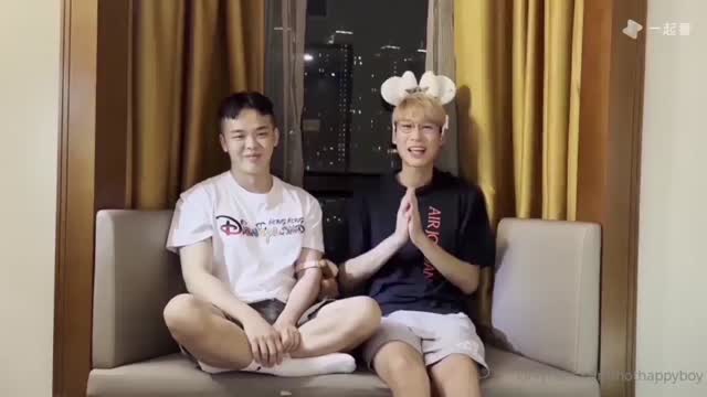 湿湿：初次香港旅做行爱