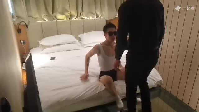 舞蹈小妲己 被正装肌肉男彪哥打桩第二部