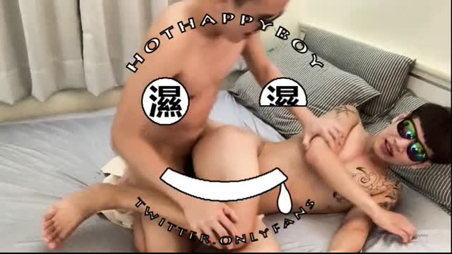 刺青台客哲哲外送到府给湿湿吃