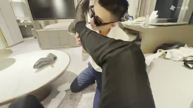 宋泽-正装骚0坐奸大屌 宋泽-正装骚0坐奸大屌