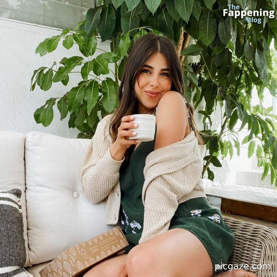 Daniella Monet