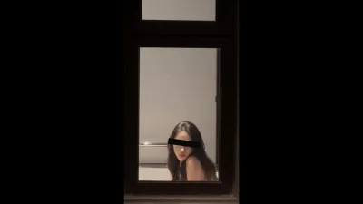 透過窗看老婆被單男玩真的太刺激了