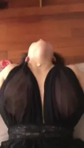 各種偷情少婦總能讓你慾火焚身感受少婦的紫色韻味