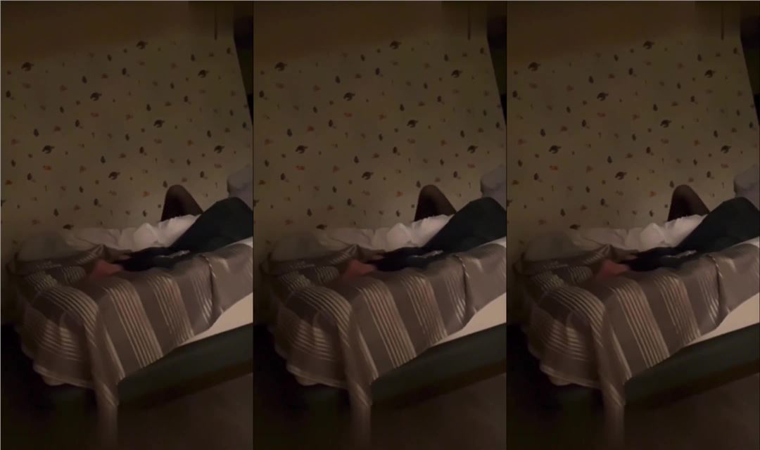 【重磅推薦真實強姦汽車銷售女同事】脫了褲子強行插入，拼命反抗，哭的撕心裂肺
