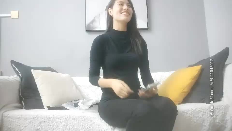 光頭佬網約人妻長腿少婦超近拍攝