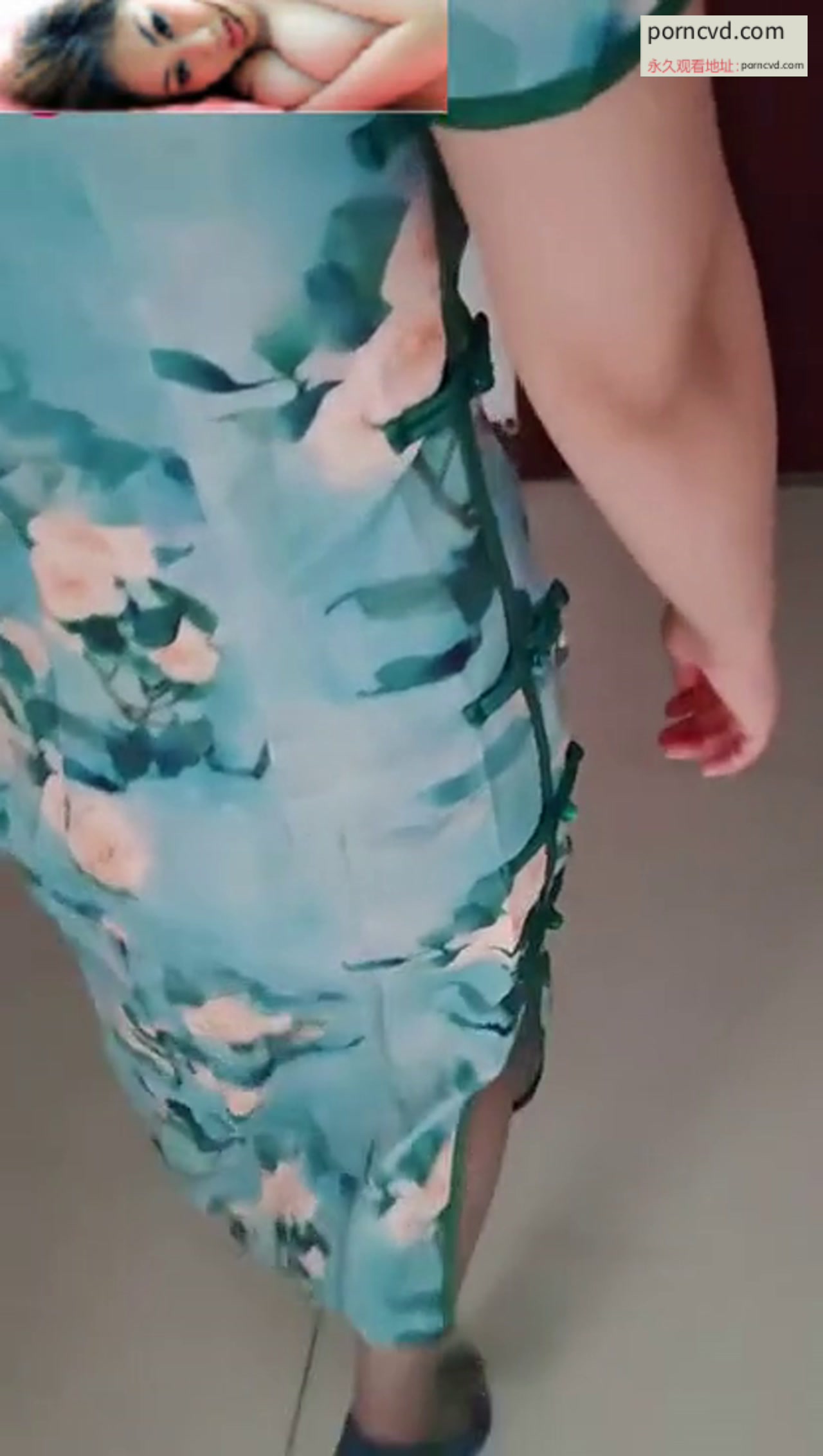 台灣自拍TWZP：騷人妻帶精液見公婆 丁字褲失守內射