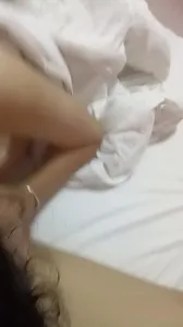 離異少婦被電話打斷的啪片場面曝光