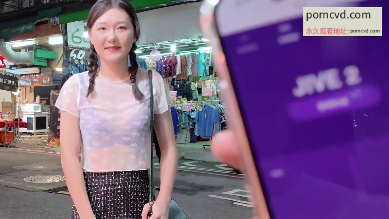 自拍外流大奶小姐姐約砲影片