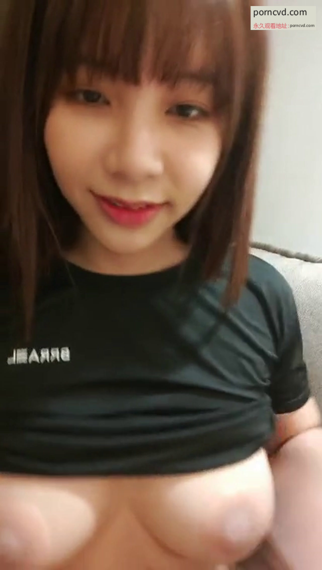 台灣人氣AV女優直播自慰秀 露出倒模與震動按摩精彩片段
