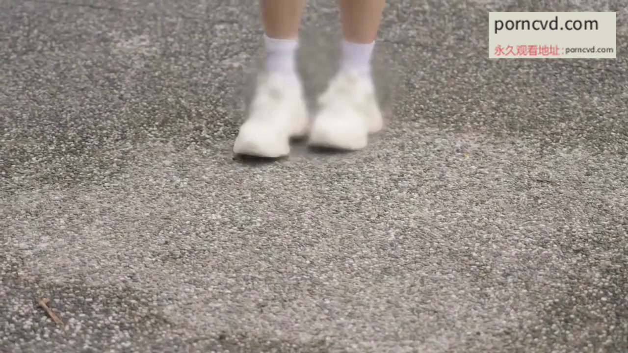 台灣學生妹與體育老師激情內射影片合集