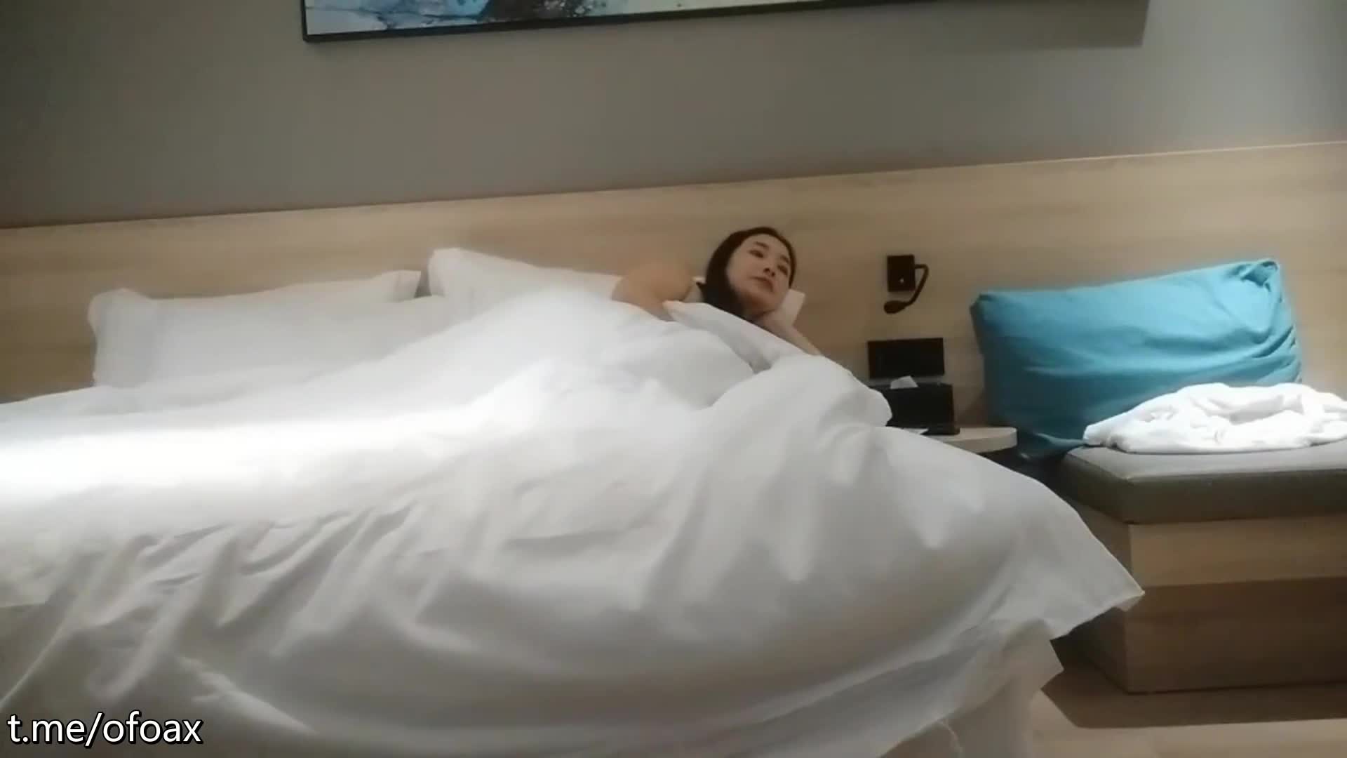 【探花精選】大奶美熟婦吃雞啪啪 身材豐滿 笑起來很好看 被大哥多姿勢輸出 大奶子嘩嘩