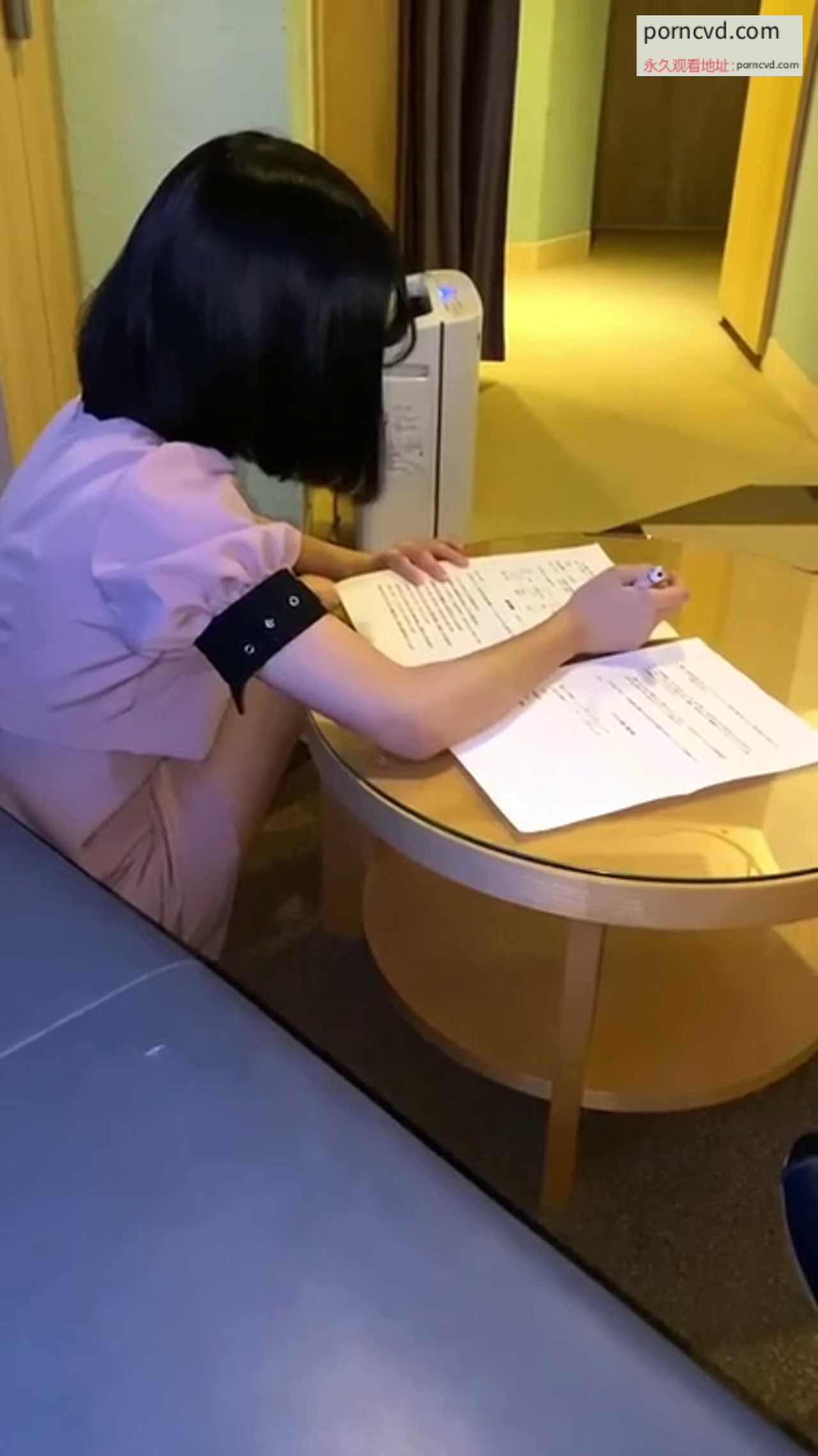 TWZP 台灣自拍外流第121集 便利店美麗小姐姐