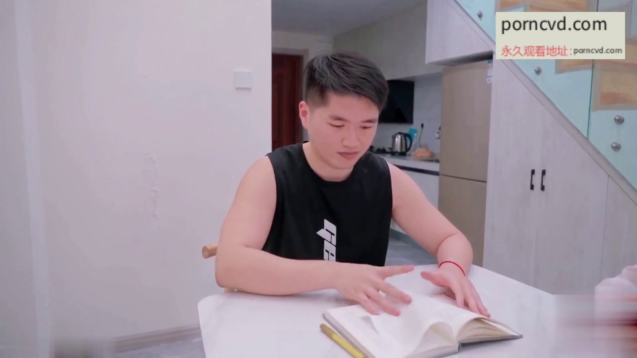麻豆國產AV家教勾引處男學生影片
