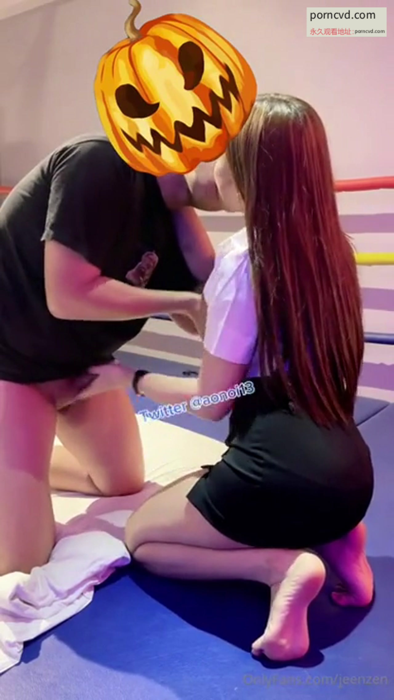 台灣擂台爆乳OL自拍外流影片