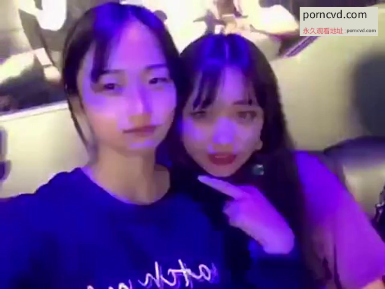 台灣夜店自拍外流 短髮妹被渣男上床