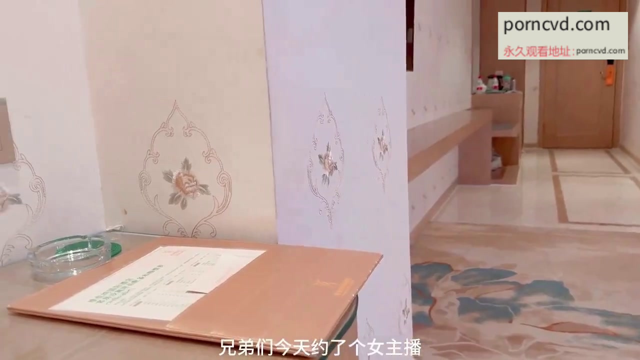 國產糖心AV：大胸女優無內褲約炮內射影片