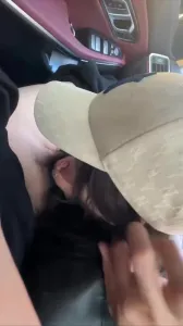 極品網紅豪車口交影片外流