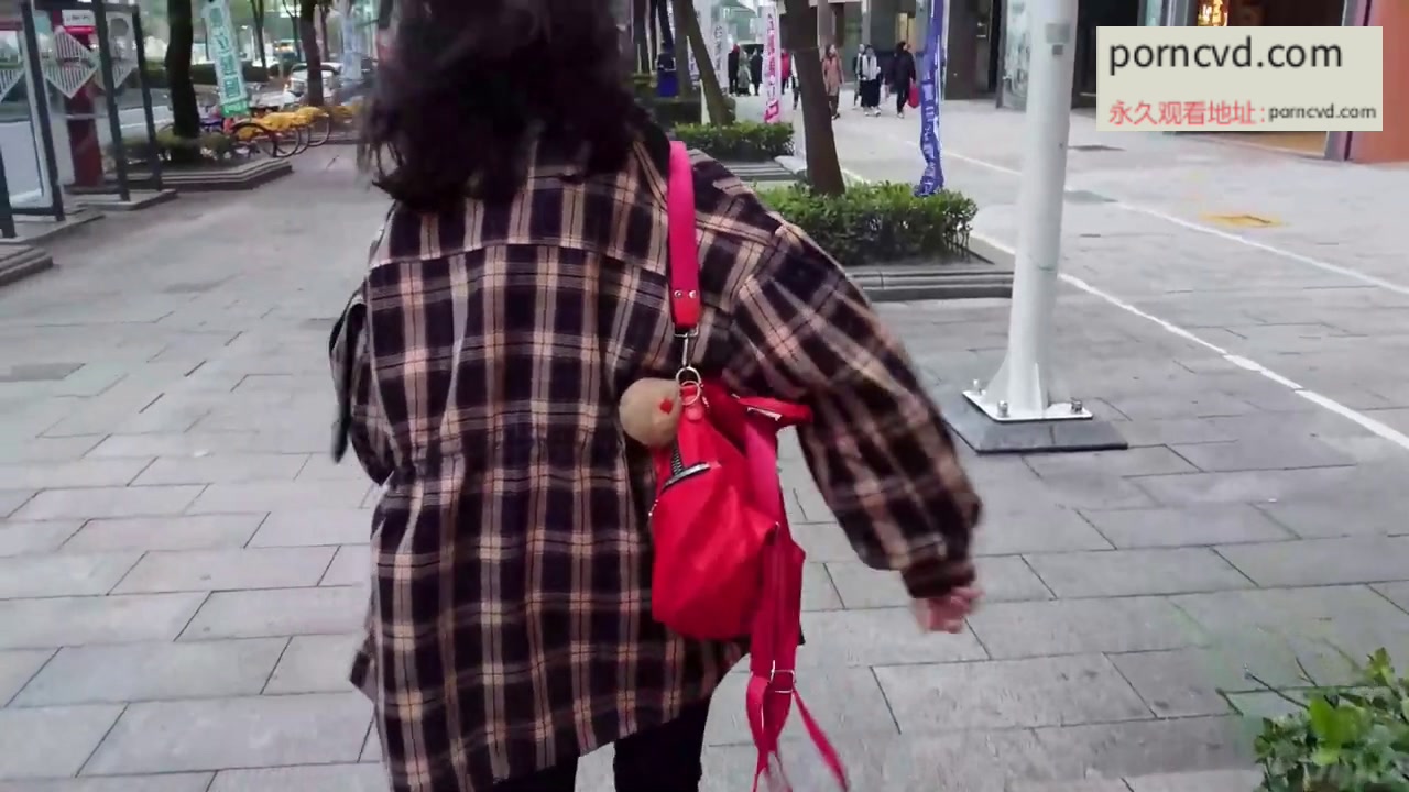 台灣自拍外流 網約21歲女友式大學生性愛