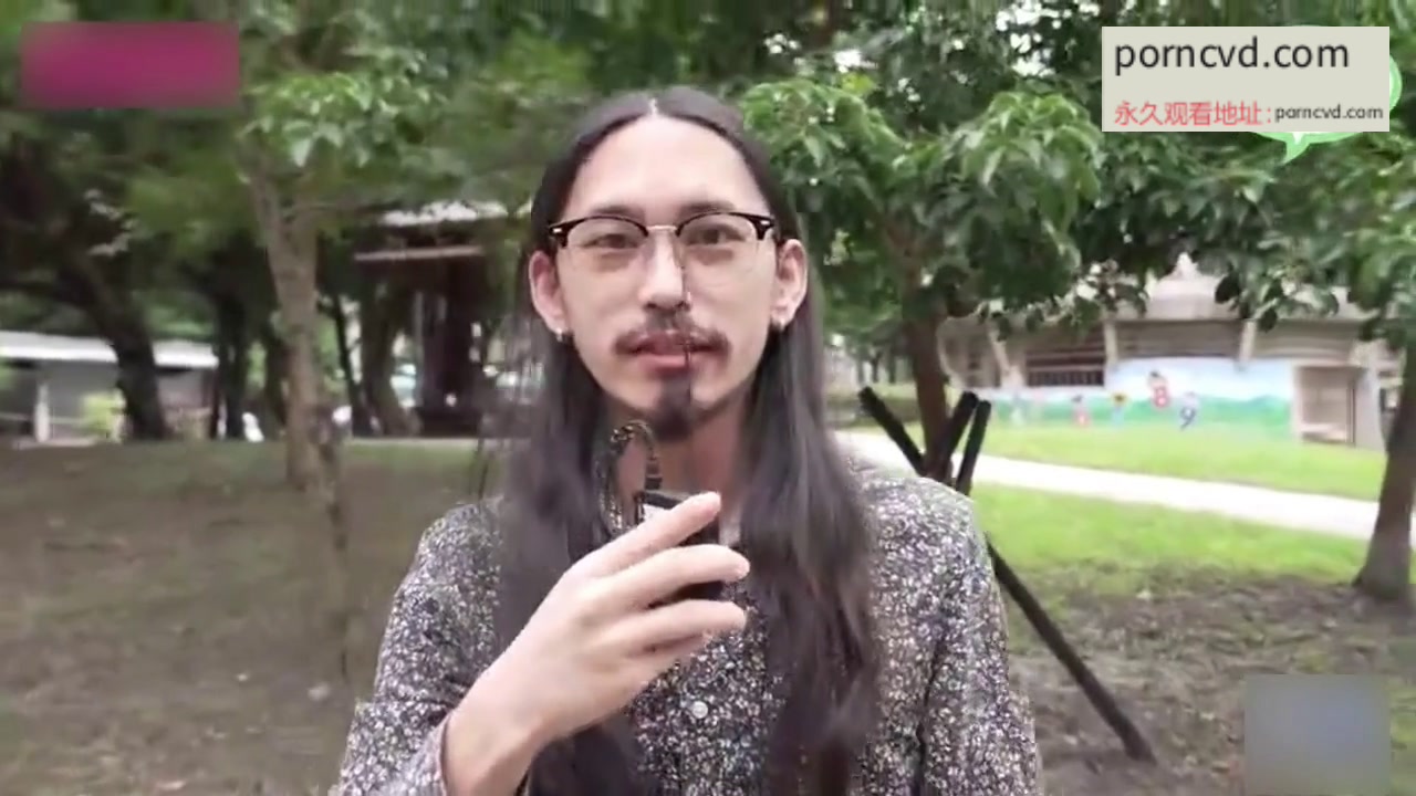 國產av影片 麻豆av傳媒 情侶挑戰 男友性不行 看女友被幹到高潮即可獲獎金
