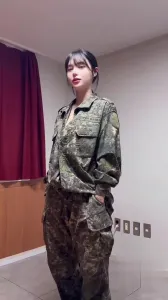 韓國軍隊女教官私拍影片合集