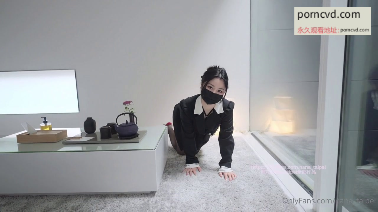 國產娜娜黑絲情趣內衣私拍