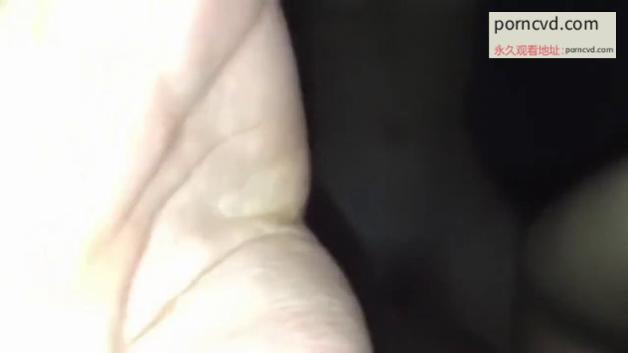 台灣自拍雪白美乳情侶做愛片