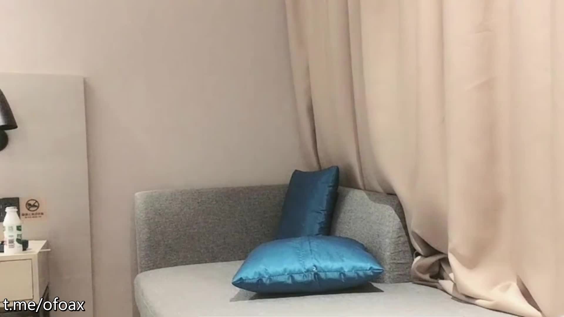 【探花精選】高顏小姐姐 騷一點 第一次這麼亮做愛騷不起來 嗯嗯輕一點 身材苗條大長腿 被小哥在床上多姿勢猛懟