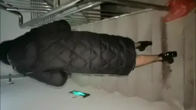 穿漁網襪少婦中段換絲襪帶字幕影片