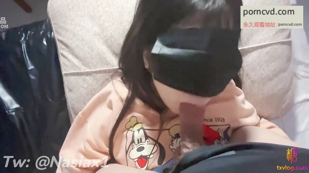 中國自拍 爆乳正妹 調教爆炸椰奶波霸美少女 小巨 無法掌控令人窒息，吸吮肉棒反差正妹，中出內射緊緻白虎嫩穴
