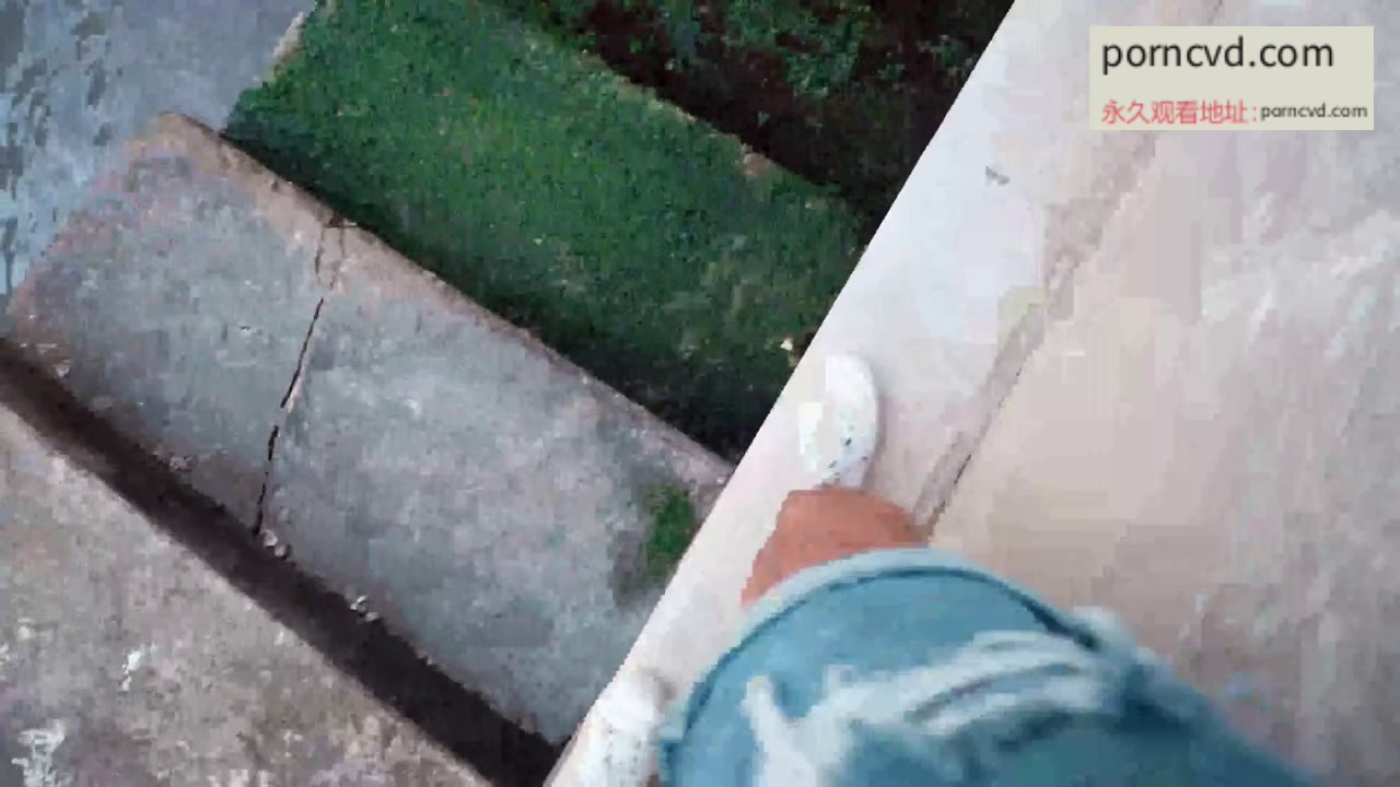 華裔混血兒跟洋腸男友到處旅行 自拍無套性愛日記