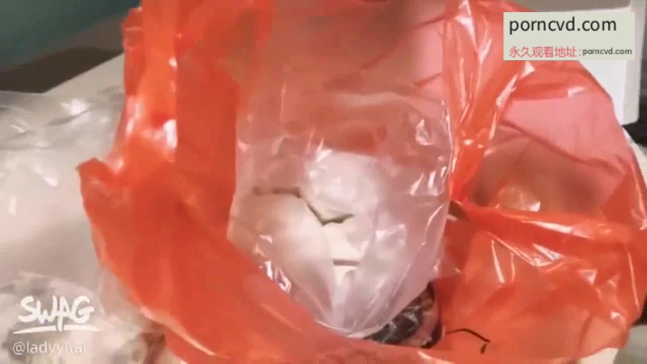 台灣 小媛ladyyuan 大尺度露臉 全裸報答同事感謝炮 中文對話 高清版流出
