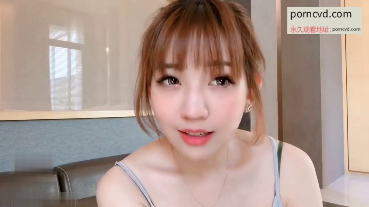 台灣小章魚小怪獸假屌都滿足不了我 後來業務使出絶招 配上業務的大肉棒 被x到不要不要