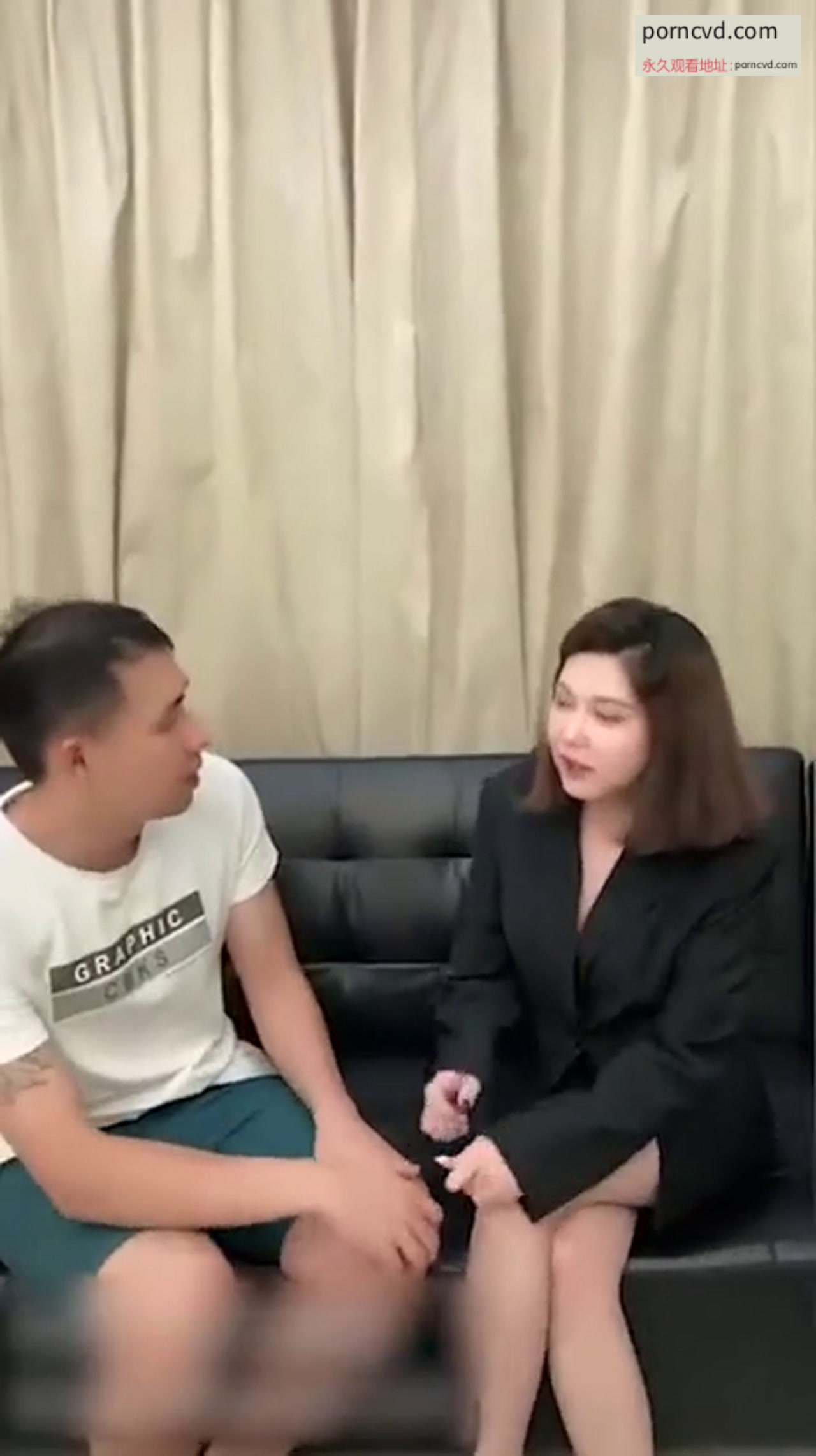 台灣邊鬥地主邊操騷貨