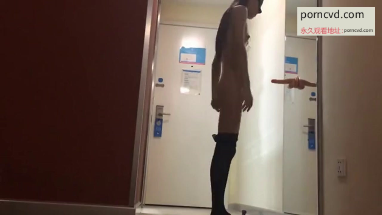 台灣自拍 摩鐵約砲色色的貧乳妹做起愛來可真騷2