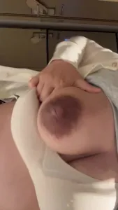 哺乳期母乳太多了（私信可約）