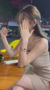 極品學妹揹著男友曖昧一週直接拿下 無套內射