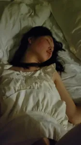 從酒吧出來讀藝術的大一學妹讓我幹她