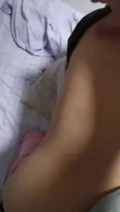 單男大戰老婆的肥臀