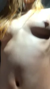 黃毛精神小妹，完整版已上傳至電報群