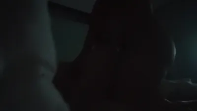 抽著煙爆操倆娃人妻對白精彩