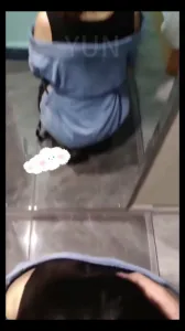 （原創）牛仔裙短靴女孩，沉浸式口交，拽著腰帶無套後入