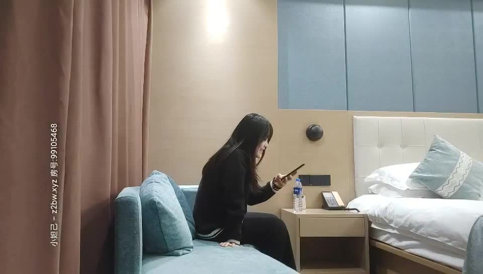 【狼團探花】剛下海沒多久的妹子 白嫩風騷又溫柔，精彩一炮刺激有趣
