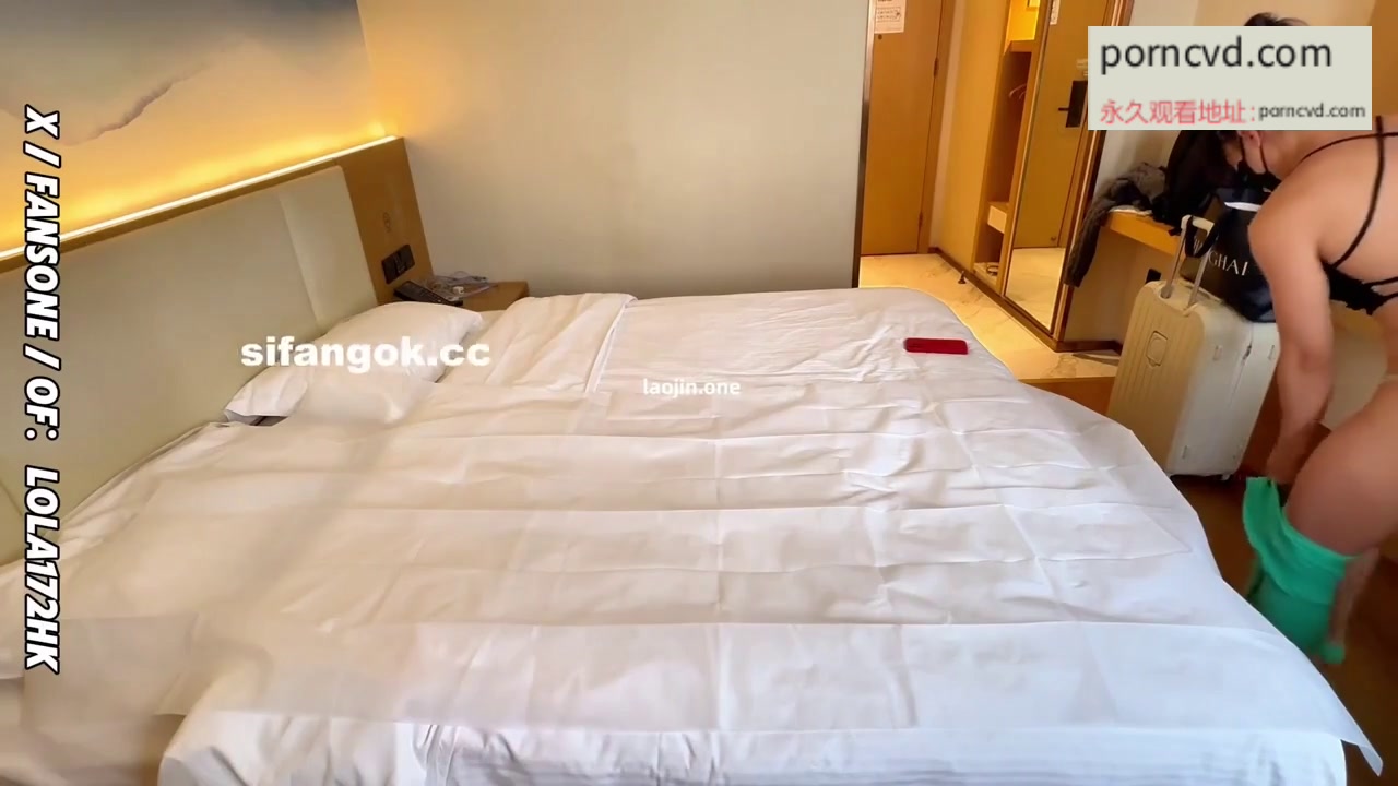 推特外流 全程硬按感覺他有點緊張下面全程硬邦邦