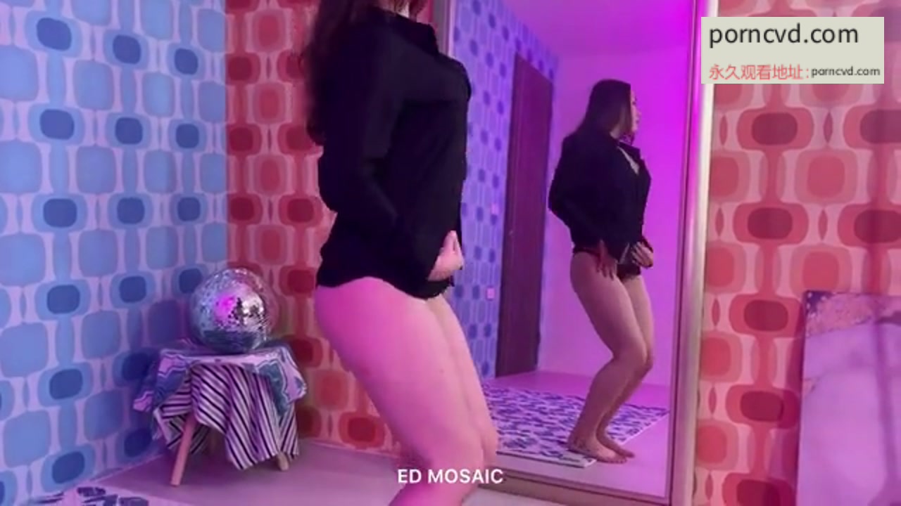 台灣av影片 ED Mosaic 粉穴舞蹈系女大生自慰完 穿黑絲與4男輪番輸出
