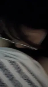 約炮極品眼鏡反差大三學妹，超淫蕩口交