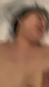 （完整露臉版）騷逼老婆被肏爽了，承認被前男友破的處，還說被很多人肏過