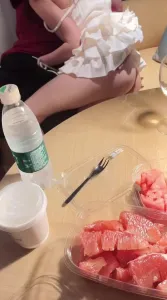 年輕綠帽夫妻，約單男，大學生體力真好，無毛白虎小嬌妻，內射浪叫高潮幾