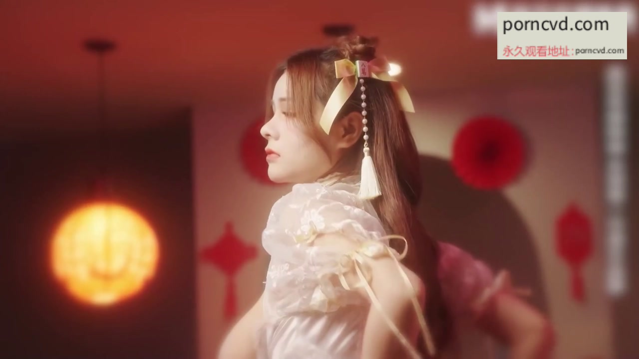 國產av影片 麻豆av傳媒 蛇年新春催眠大亂交奶子一直晃
